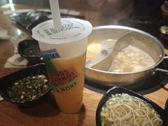 -呷哺呷哺(普陀乐购真北店)