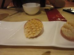 榴莲酥-唐宫海鲜舫