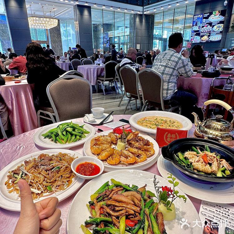 不愧是珠海前三的海鲜餐厅。。。。平靓正！！