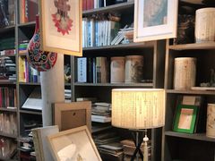 -邊城書店