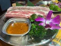 -明洞阿姨·韩式酱蟹烤肉·创意料理(三元桥店)