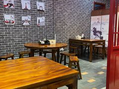 大堂-76人老烩面(龙湖泰山路店)