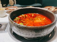 -贵府酸汤牛肉火锅·贵州老字号(飞山街店)