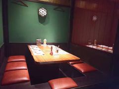 卡座-肉魁屋·烧肉·烧鸟·酒场(高新店)