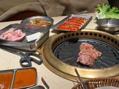 -蚂蚁洞·烤肉大营地(上海静安大悦城店)