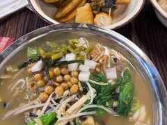 -丽丽三鲜螺蛳粉(田林路店)