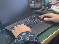 -鸿准通信科技·忠诚手机电脑维修中心(三林店)