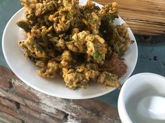 炸花椒芽-姥家大锅台水库渔家
