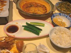 -罗霸蛮老岳阳大排档·鲜货烧烤·土吊子煨砂锅烧菜