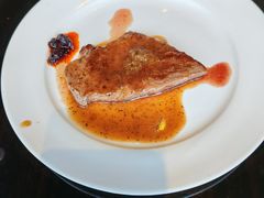 -大中华希尔顿酒店-念自助餐·嗨啤·小龙虾