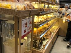面包甜点陈列柜-山崎面包(苏州中心店)