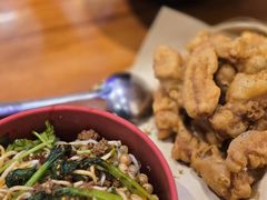 -爆炸头阿姨小四川正宗川味小吃(无任何分店)