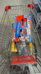 -逝水玩具折扣店