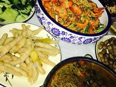 -虾弄弄海派小龙虾·牛羊蝎子火锅