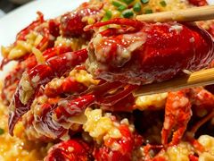 -肥肥虾庄·金牌油焖大虾(汉街SKP店)