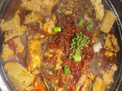 -吞鱼兽麻辣烤鱼(万达店)