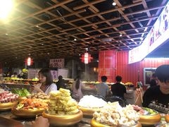 自助取餐区-东门町美食街