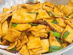 -江城燕子大排档(江汉路步行街店)