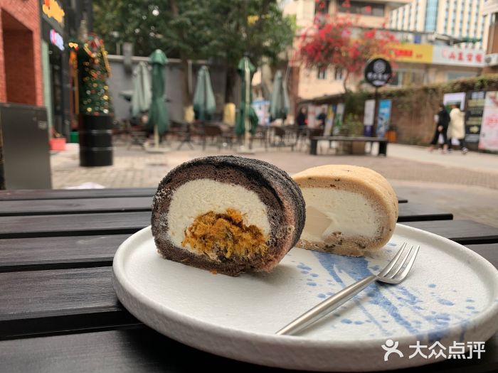 造作西点(客村店)白桃乌龙蛋糕卷图片