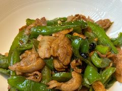 -鱼鲜饭香·招牌汽锅剁椒鱼头王