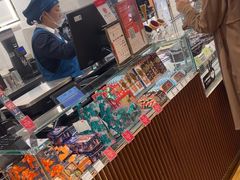 -VENCHI 闻绮(上海佛罗伦萨小镇店)
