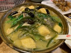 能喝汤的麻辣烫-金太阳海鲜烧烤·本地人餐厅(东纬路旗舰店)