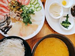 -桥香园过桥米线(国贸店)