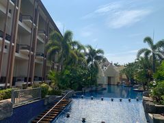 -三亚湾海居铂尔曼度假酒店