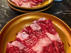 -牛YO寿喜烧·铁板烧和牛火锅自助(市府恒隆店)