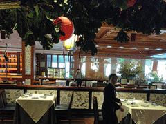 -八府香鸭·啫啫煲(华山路店)