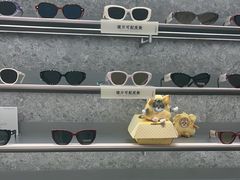 -MUJOSH木九十眼镜(月星环球港B1店)