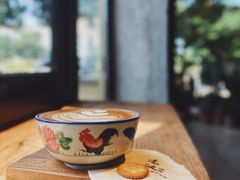 热拿铁-邊渡咖啡