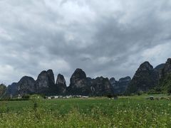 -钟山水墨田园