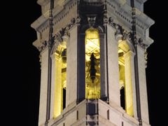 -皮拉尔圣母圣殿主教座堂