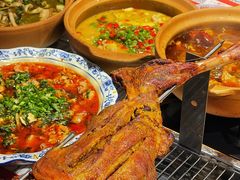 -李双猪·小龙虾·烧烤·羊肉煲(乐山店)