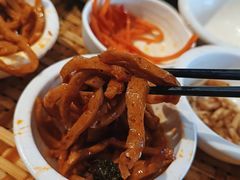 -包整·丝娃娃(一览甲秀楼风景店)