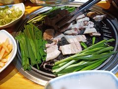 -唯成•韩国炭火烤肉 유성고기