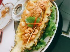 菠萝海鲜炒饭-Methavalai Sorndaeng