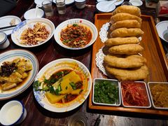 -蓝田九大碗民俗食府(蓝田店)