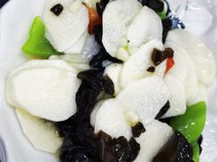 -撒拉人家.酸菜牦牛肉火锅