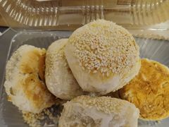蟹壳黄-国际饭店·帆声西饼屋(黄河路店)