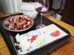 -毛辣果·贵州红酸汤牛肉火锅(西单店)