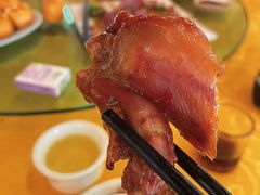 烤乳猪-大石鼓山庄·珠海第一烧猪