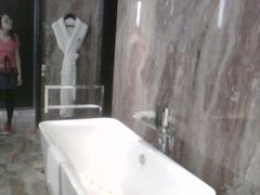 浴缸-广州天河希尔顿酒店