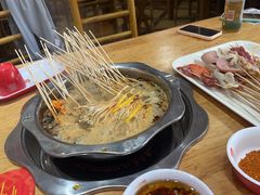 -袁记串串香(泉水轻轨站店)