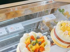 -花花卷卷·鲜食蛋糕(静安久光百货店)