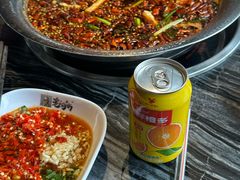 麻辣锅-老船舫·现做活鲜鱼馆(东郊记忆店)