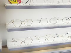 -视野联行眼镜·蔡司授权店(长白万象汇店)