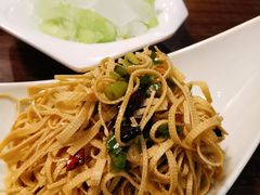 -超越炭火牛蛙火锅鸡(河东店)