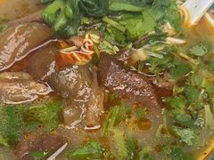 -金杨拉面王小吃面馆·牛三宝面·红烧牛肉粉